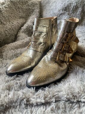 Chloé Gold Metallic Susanna Studded Buckle Boots Size 39.5/US 9.5
